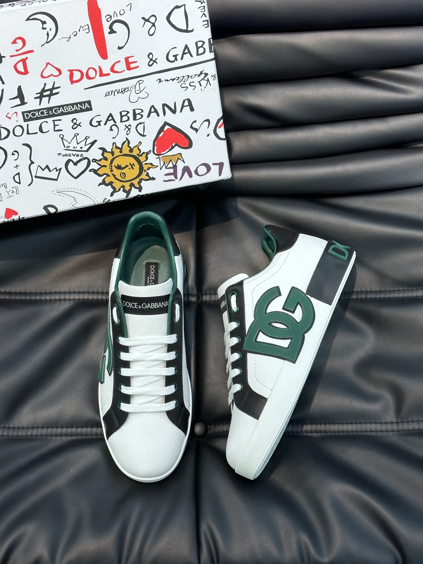 Men's shoes 💰p400 "DG" premium men's casual sports shoes! Imported original cowhide, imported original hardware, exquisite and luxurious, super A level! Compared with the genuine product at the counter, the version is no worse at all! Size:38-45 (46 customized)